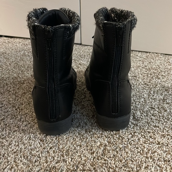 Black Boots - Picture 2 of 4